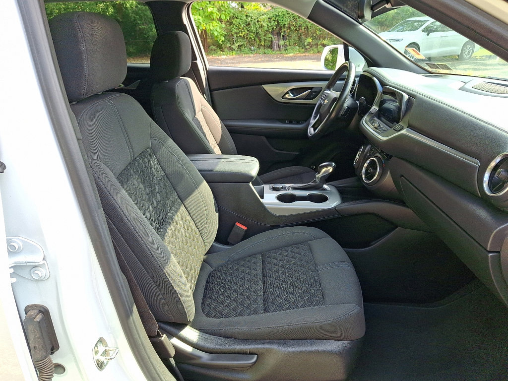 Used 2019 Chevrolet Blazer LT image 13