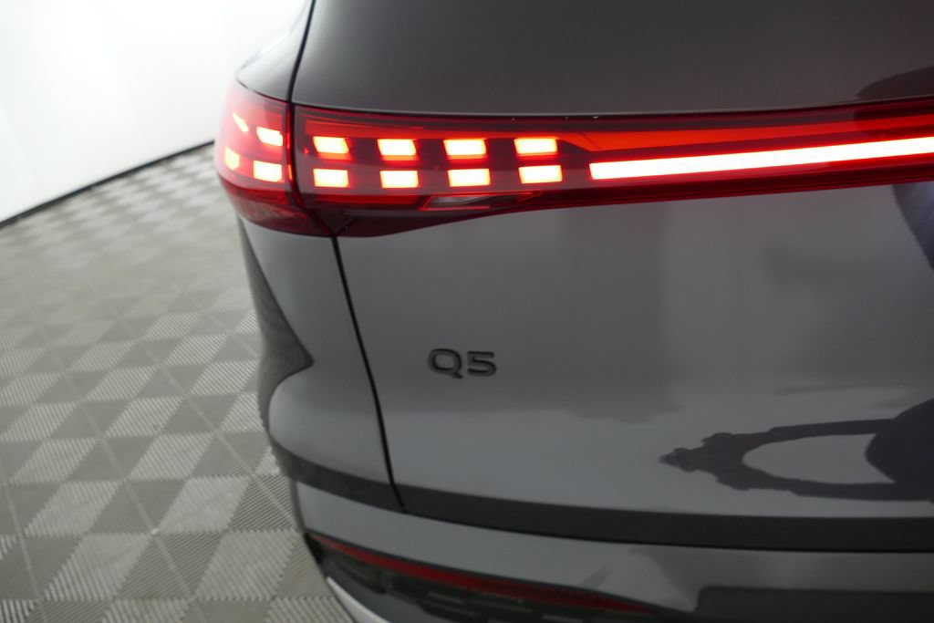 Certified 2025 Audi Q5 Premium w/ Convenience Package AWD/4WD image 28