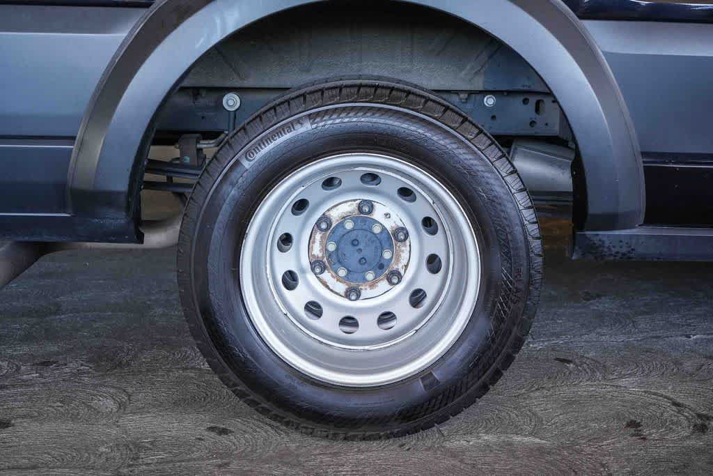 Used 2023 Ford Transit 350 XLT RWD image 10