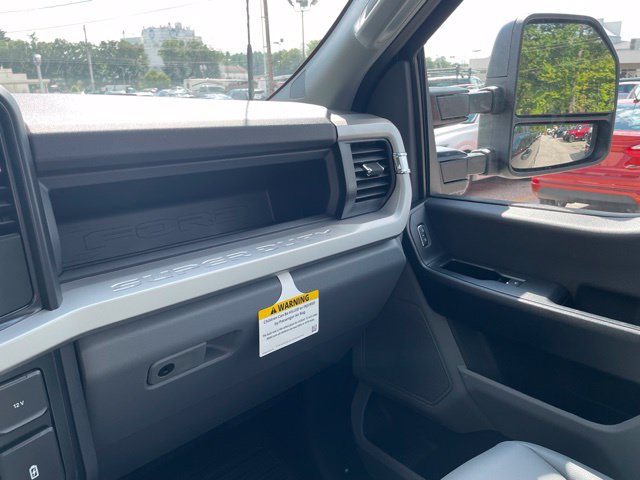 New 2026 Ford F250 XL w/ XL Chrome Package AWD/4WD image 18