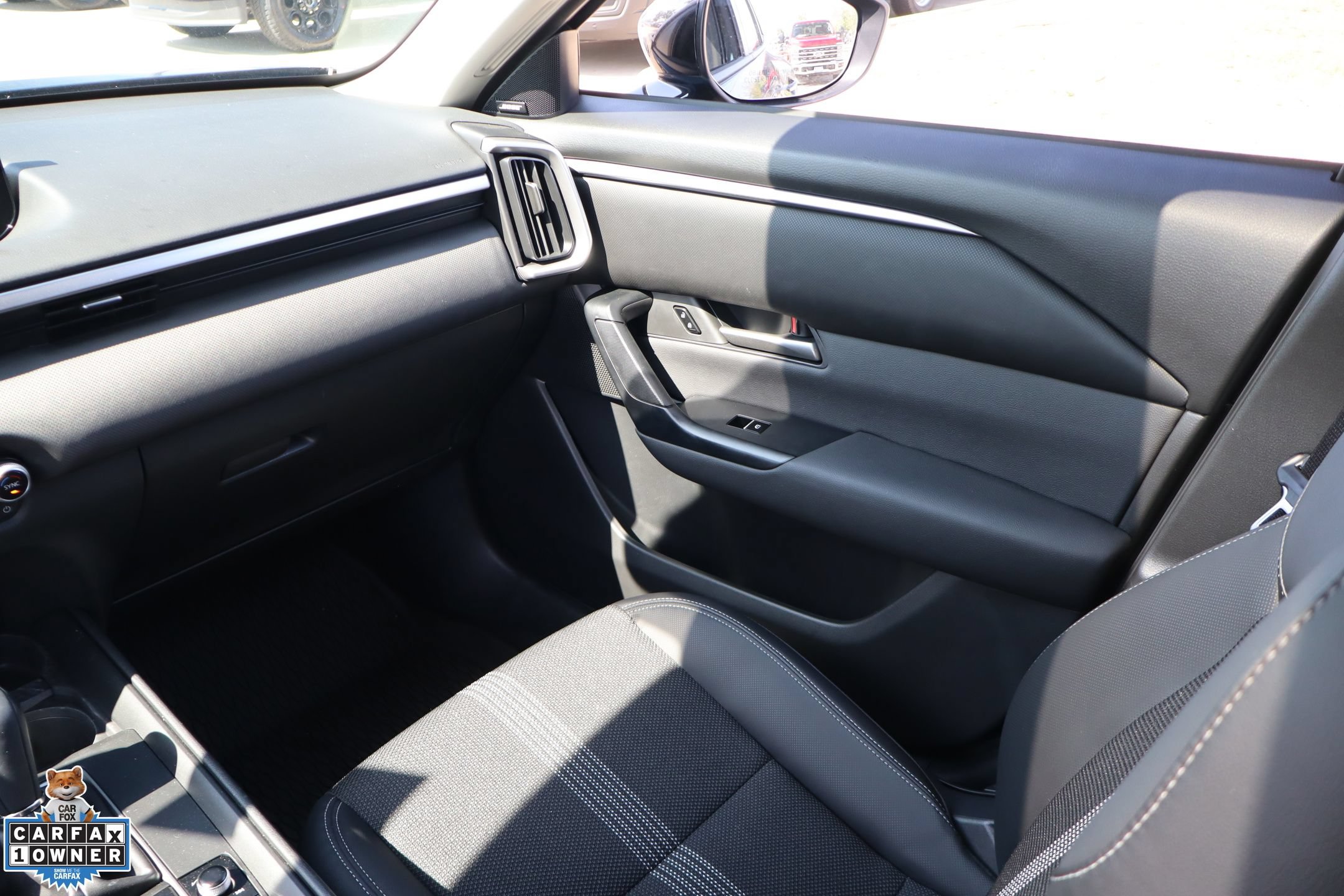 Used 2025 MAZDA CX-50 AWD 2.5 S w/ Premium Package image 22