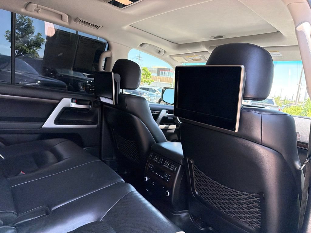 Used 2016 Toyota Land Cruiser AWD/4WD image 16