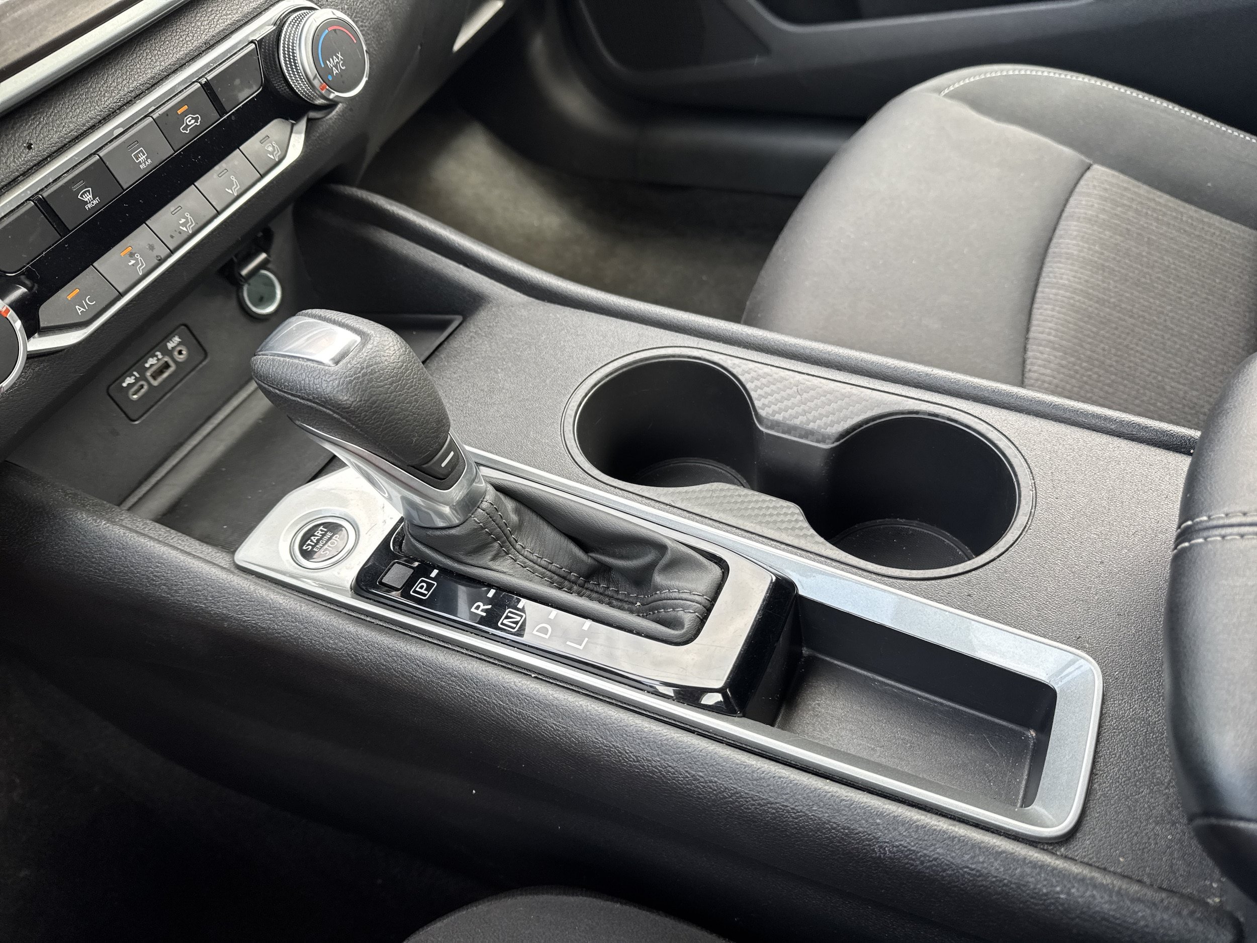 Used 2025 Nissan Altima 2.5 SV FWD image 28