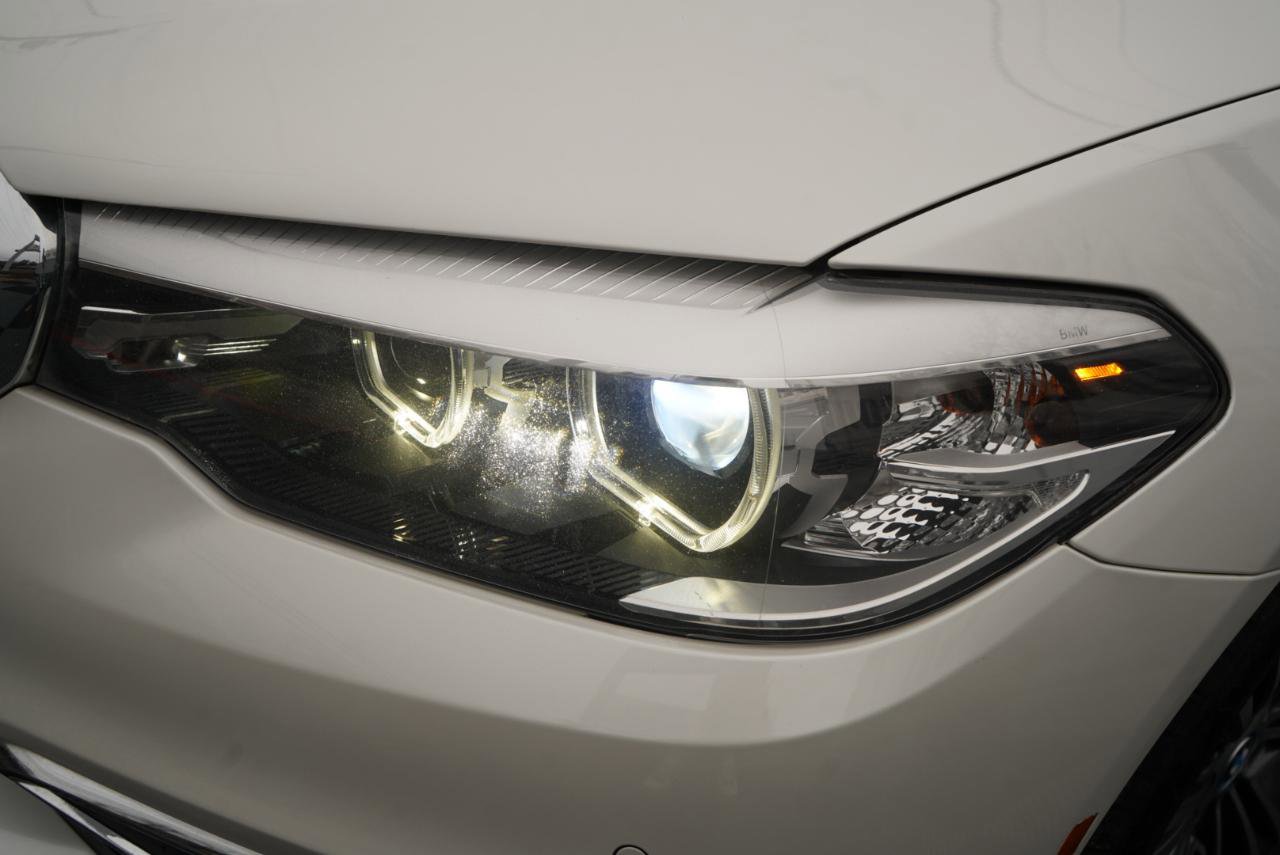 Used 2018 BMW 530e xDrive image 87