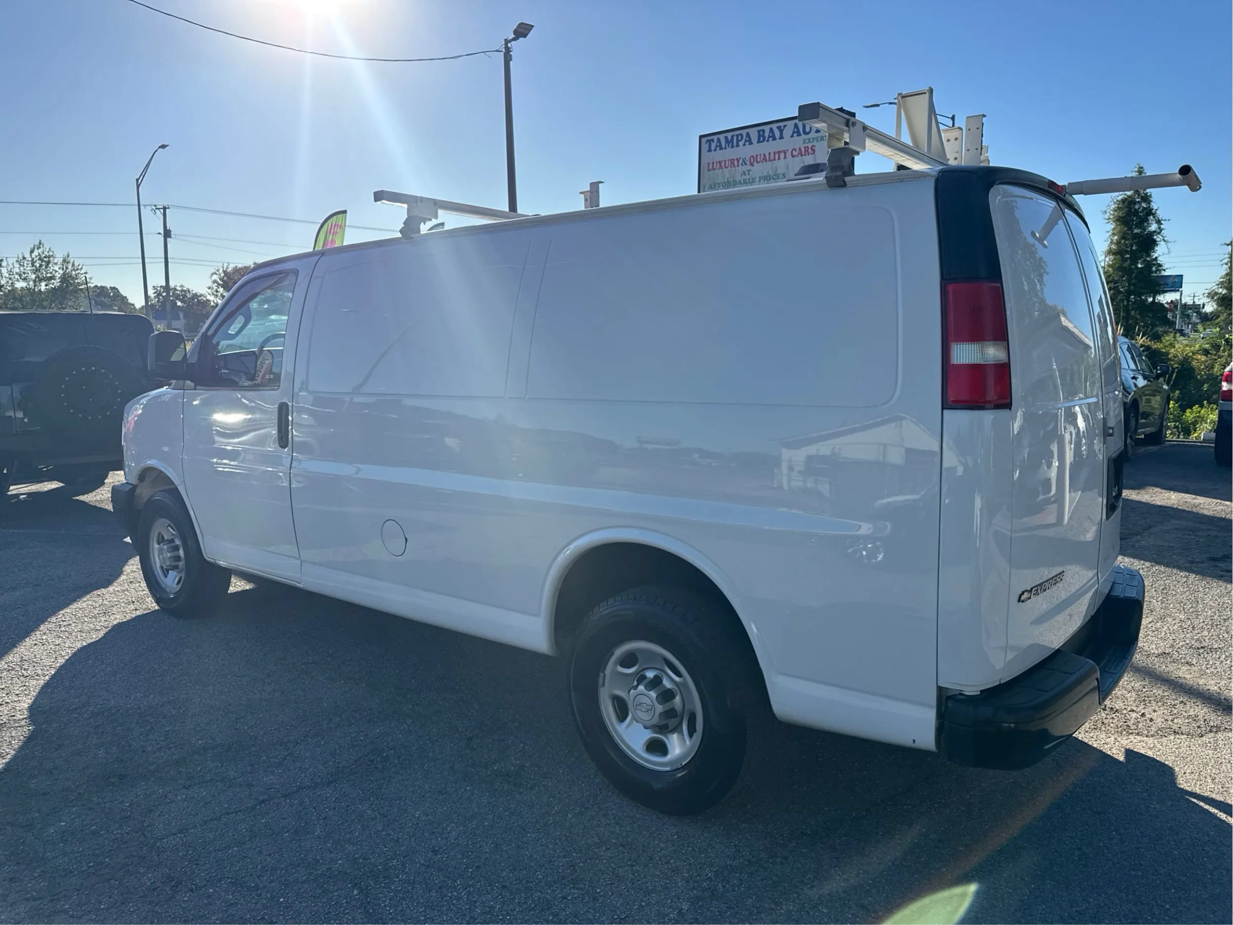 Used 2020 Chevrolet Express 2500 w/ Driver Convenience Package RWD image 15