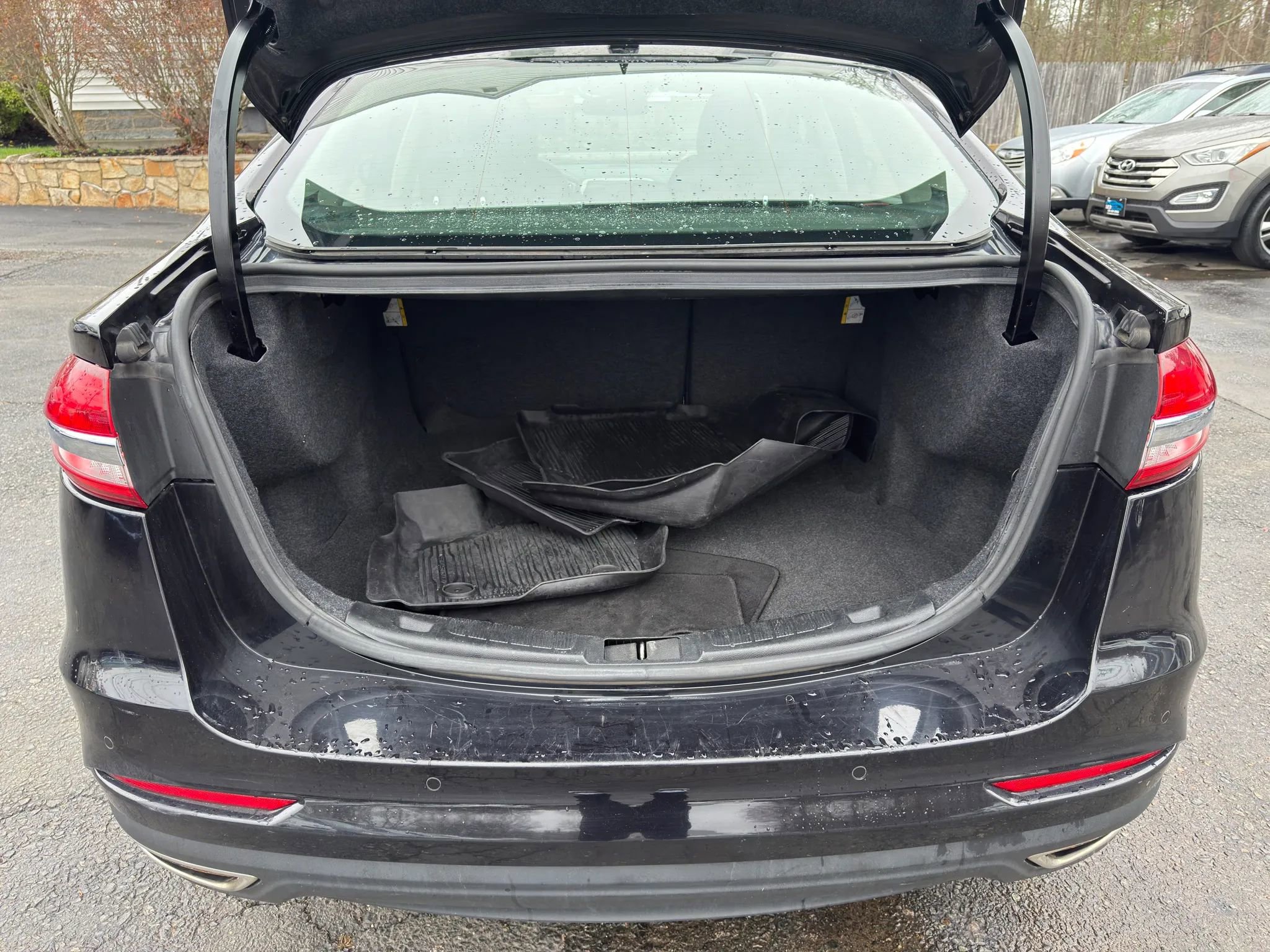 Used 2019 Ford Fusion SE AWD/4WD image 13