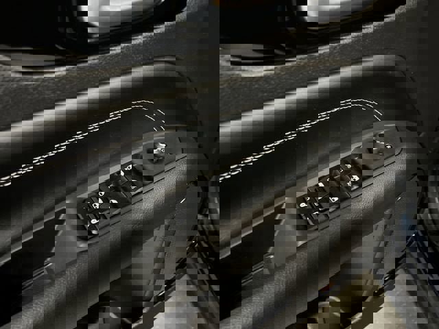 Used 2024 Jeep Compass Latitude w/ Altitude Special Edition image 22