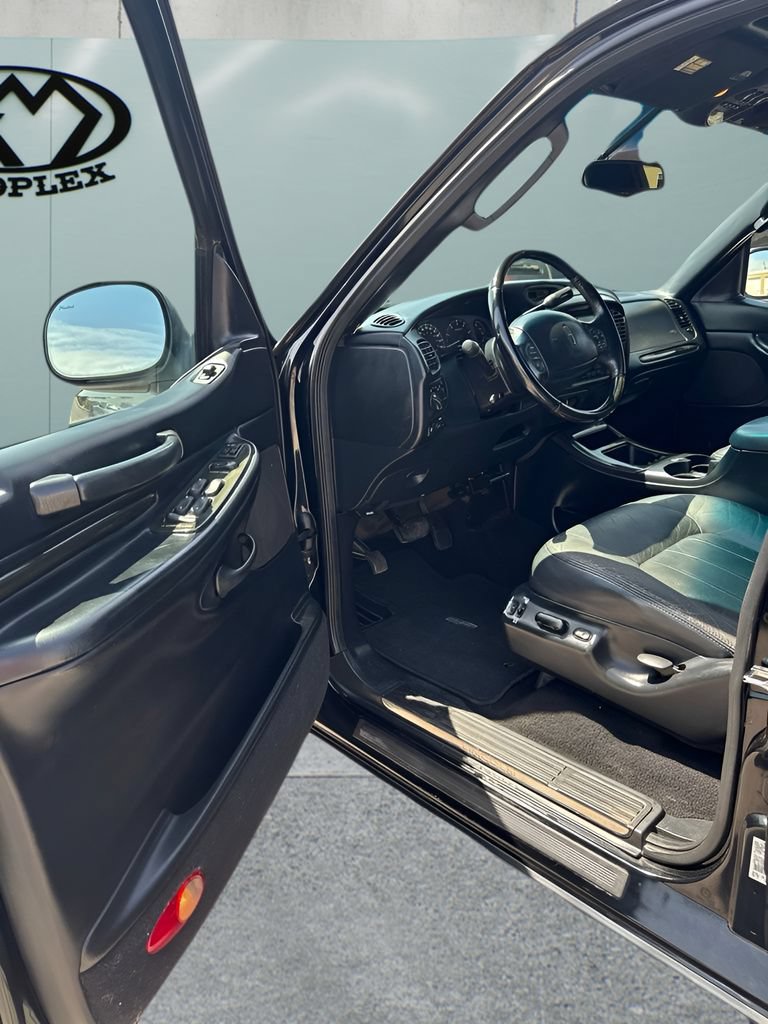 Used 2002 Lincoln Blackwood RWD image 13
