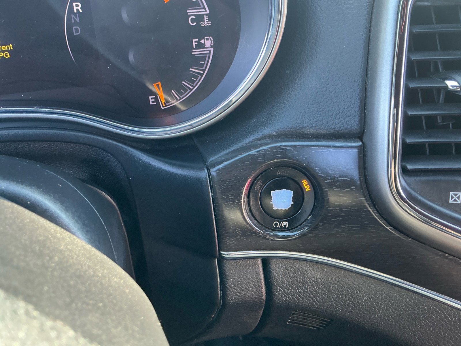 Used 2018 Jeep Grand Cherokee Limited w/ Luxury Group II image 30