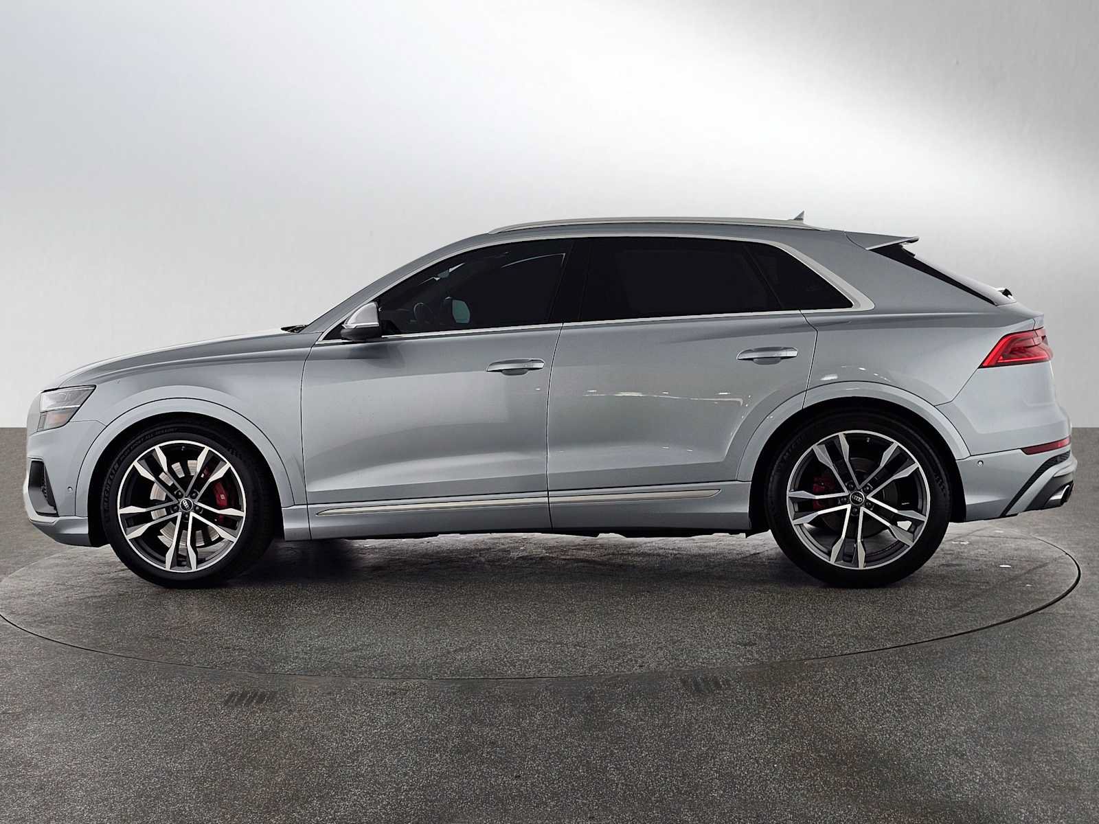 Used 2023 Audi SQ8 Premium Plus AWD/4WD image 2