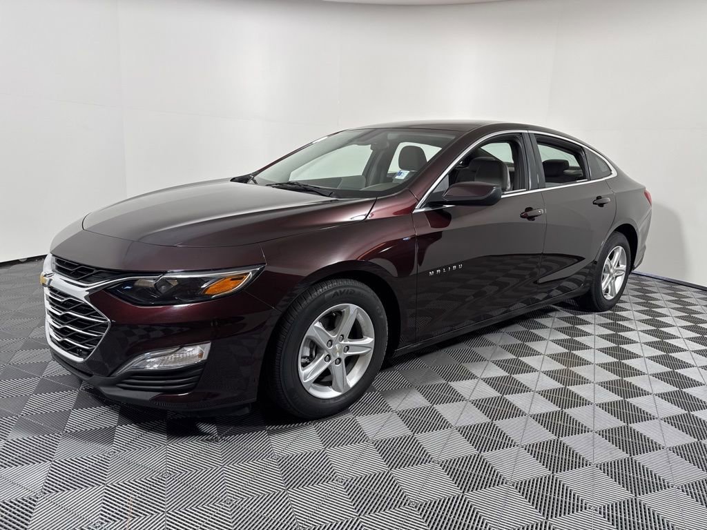 Used 2021 Chevrolet Malibu LS image 2
