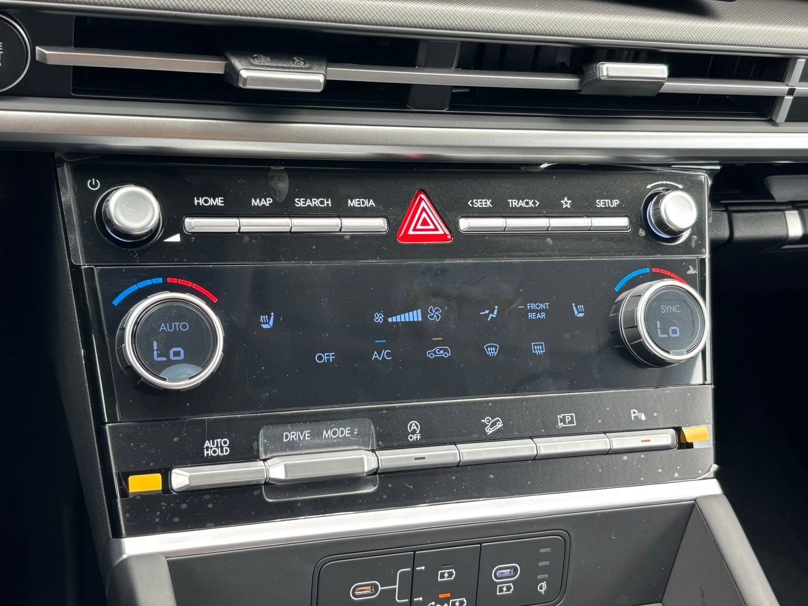 New 2026 Hyundai Santa Fe SEL FWD image 23