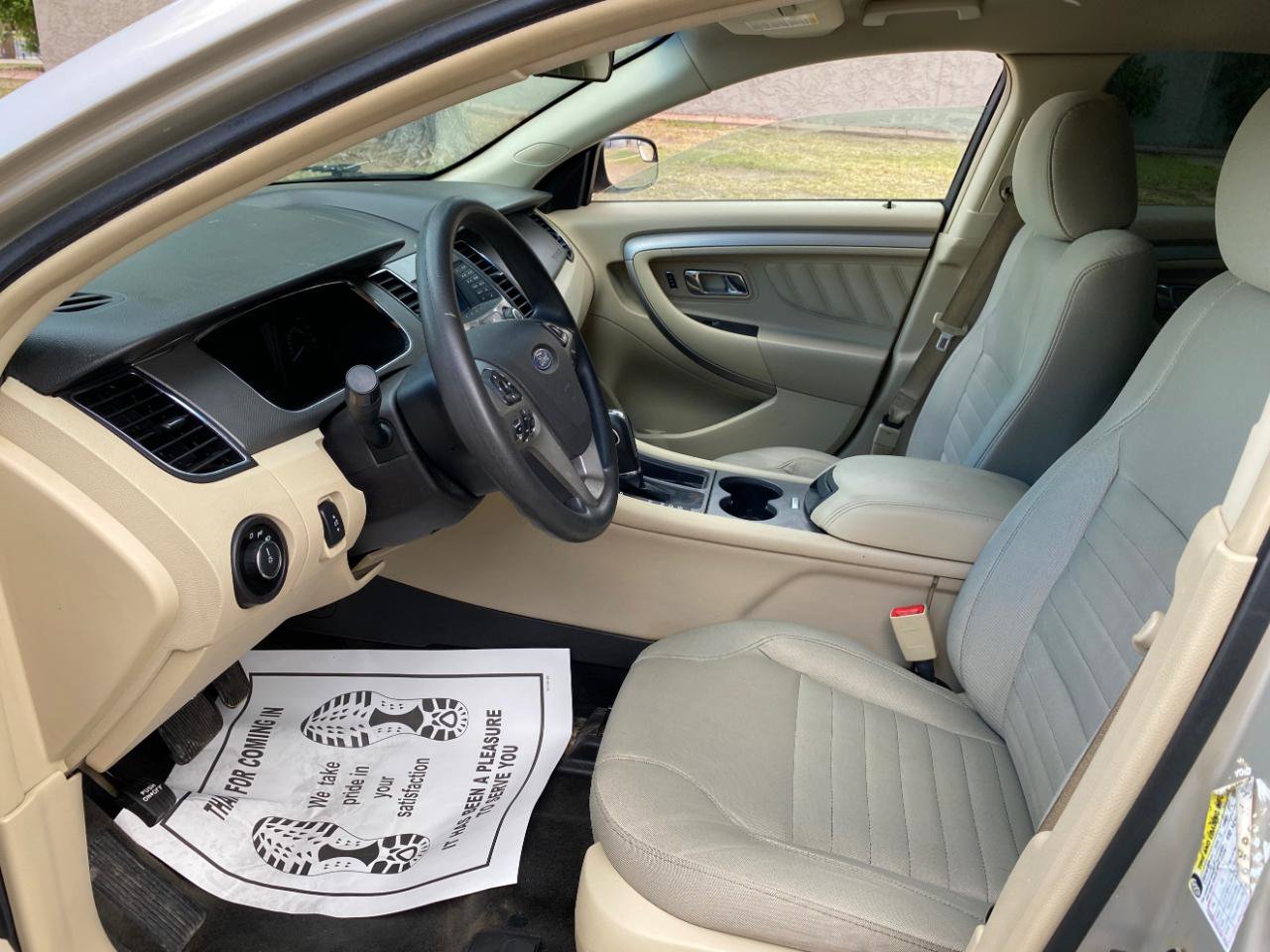Used 2018 Ford Taurus SE FWD image 34