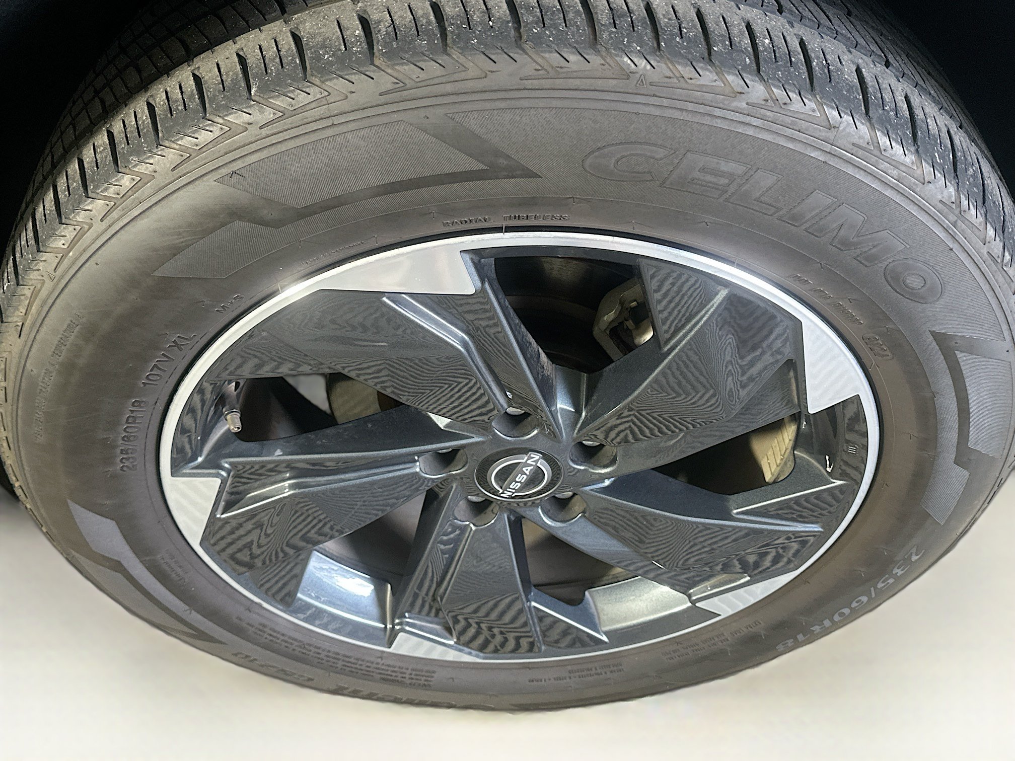 Used 2024 Nissan Rogue SV AWD/4WD image 11