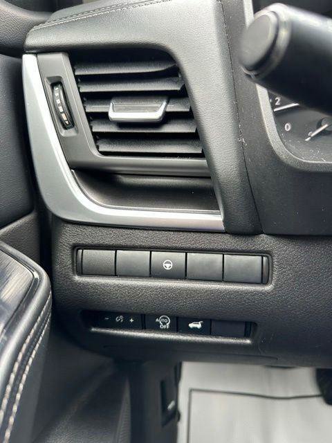 Used 2024 Nissan Rogue SV AWD/4WD image 48
