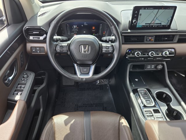 Used 2024 Honda Pilot Elite image 12