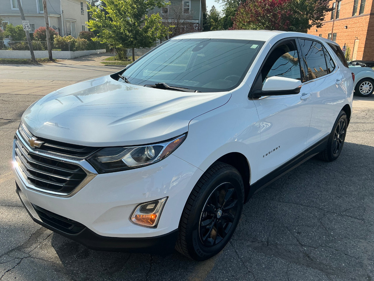 Used 2019 Chevrolet Equinox LT w/ Driver Convenience Package image 7