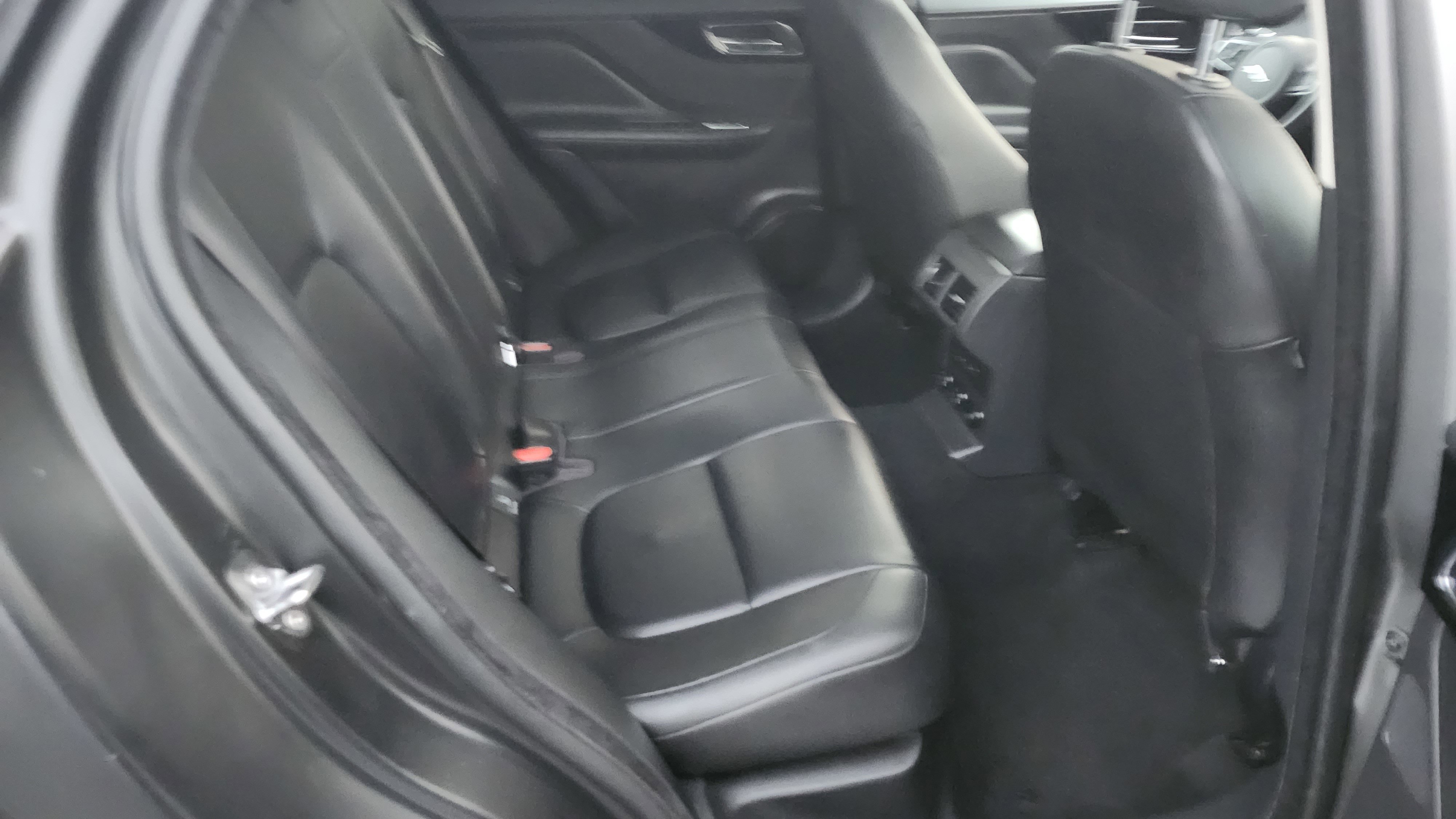 Used 2020 Jaguar F-PACE Premium image 13