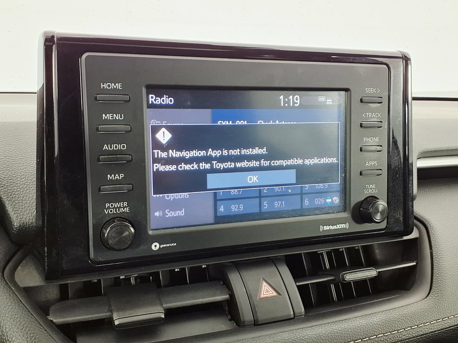 Used 2020 Toyota RAV4 XLE w/ Convenience Package AWD/4WD image 24