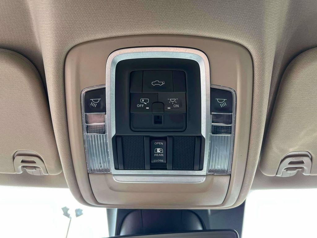 Used 2021 RAM 1500 Laramie AWD/4WD image 24