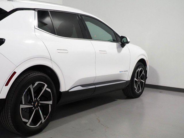 Used 2024 Chevrolet Equinox EV LT image 55