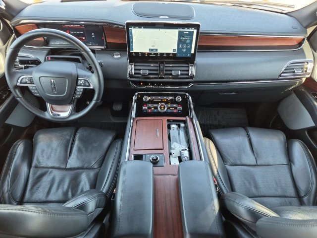 Used 2023 Lincoln Navigator Reserve AWD/4WD image 29