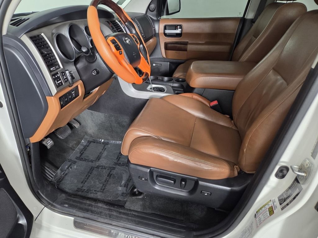 Used 2015 Toyota Sequoia Platinum image 10