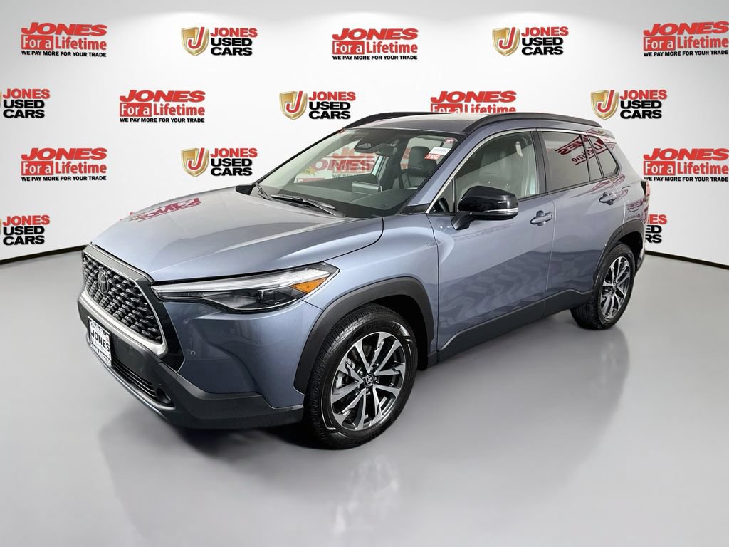 Certified 2025 Toyota Corolla Cross XLE w/ Convenience Package AWD/4WD image 15
