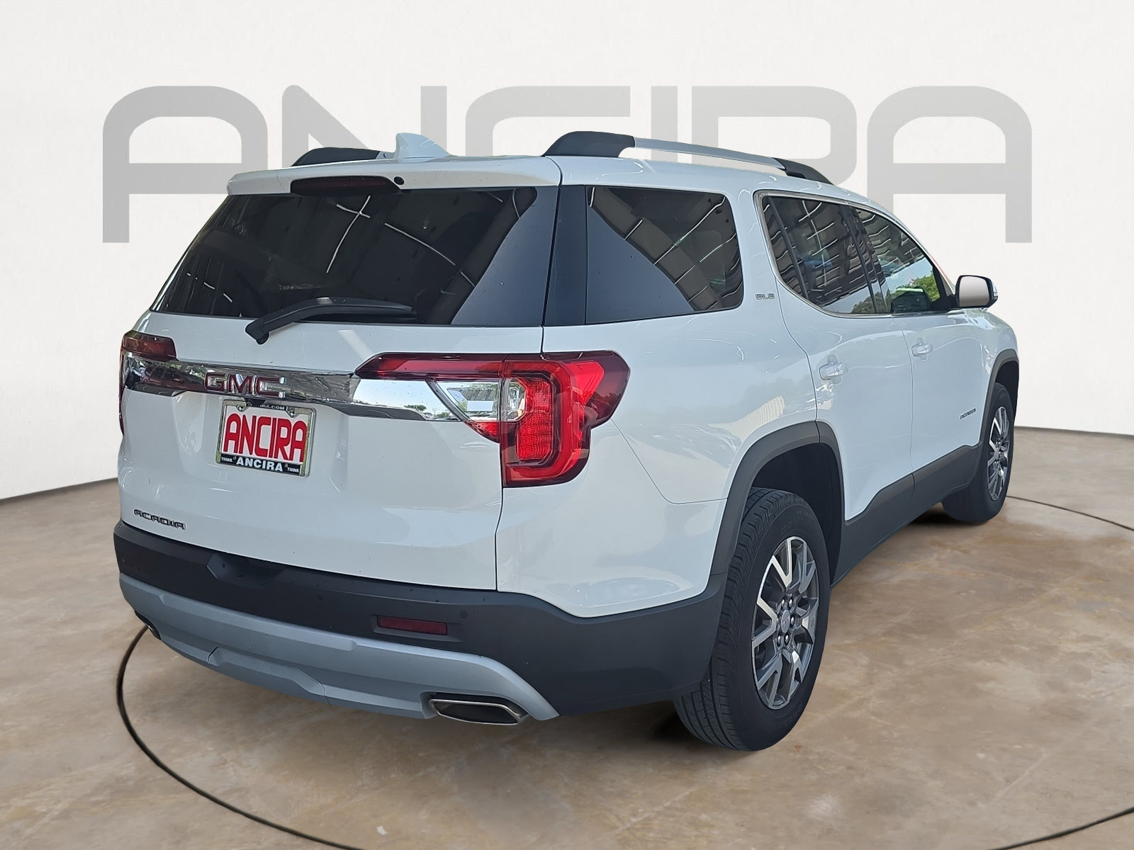 Used 2023 GMC Acadia SLE w/ Driver Convenience Package FWD image 8