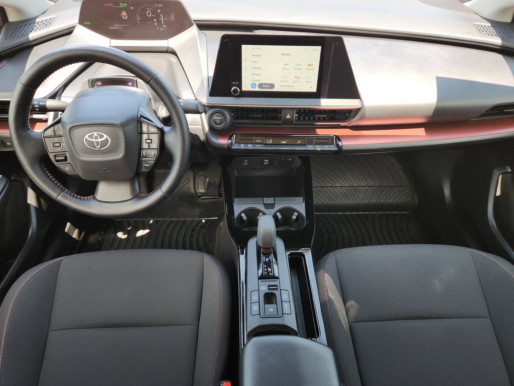Used 2025 Toyota Prius Plug-In Hybrid FWD image 27