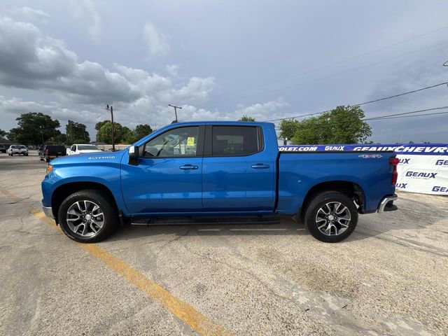 Used 2023 Chevrolet Silverado 1500 LT AWD/4WD image 18