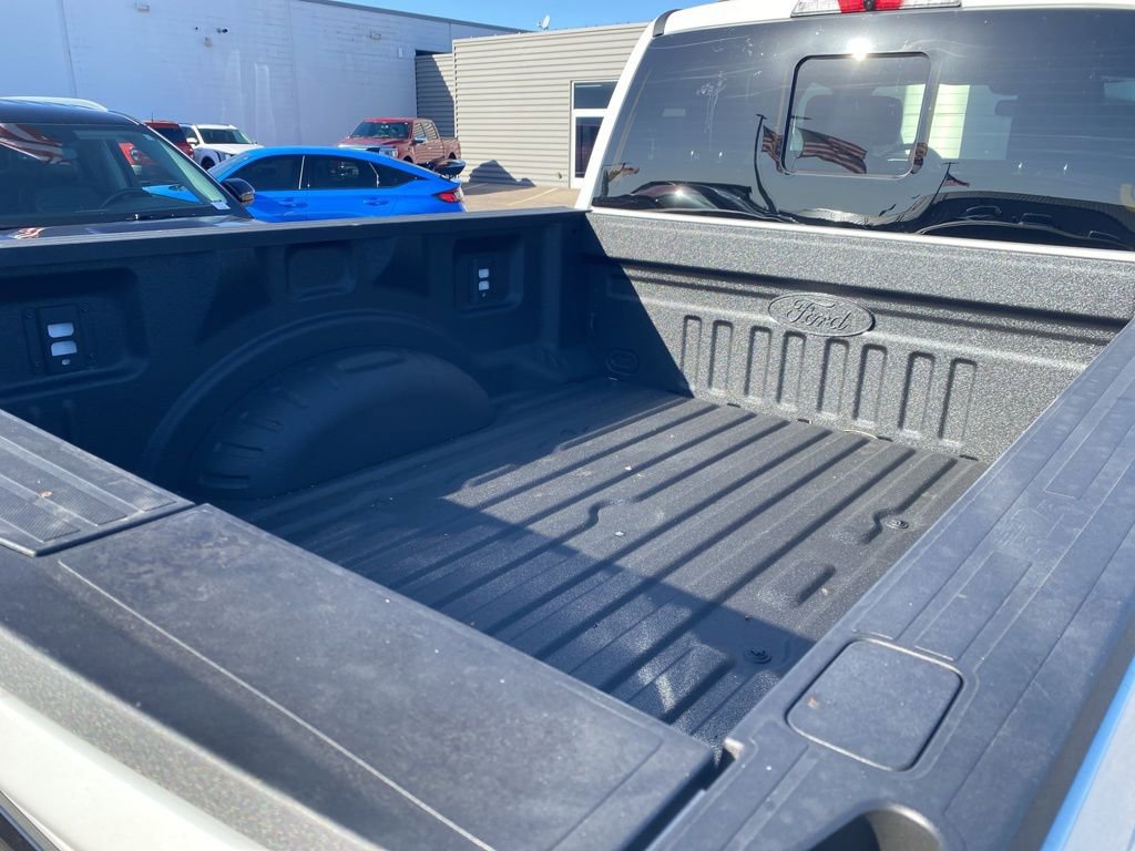 New 2026 Ford F350 Platinum w/ FX4 Off-Road Package image 11