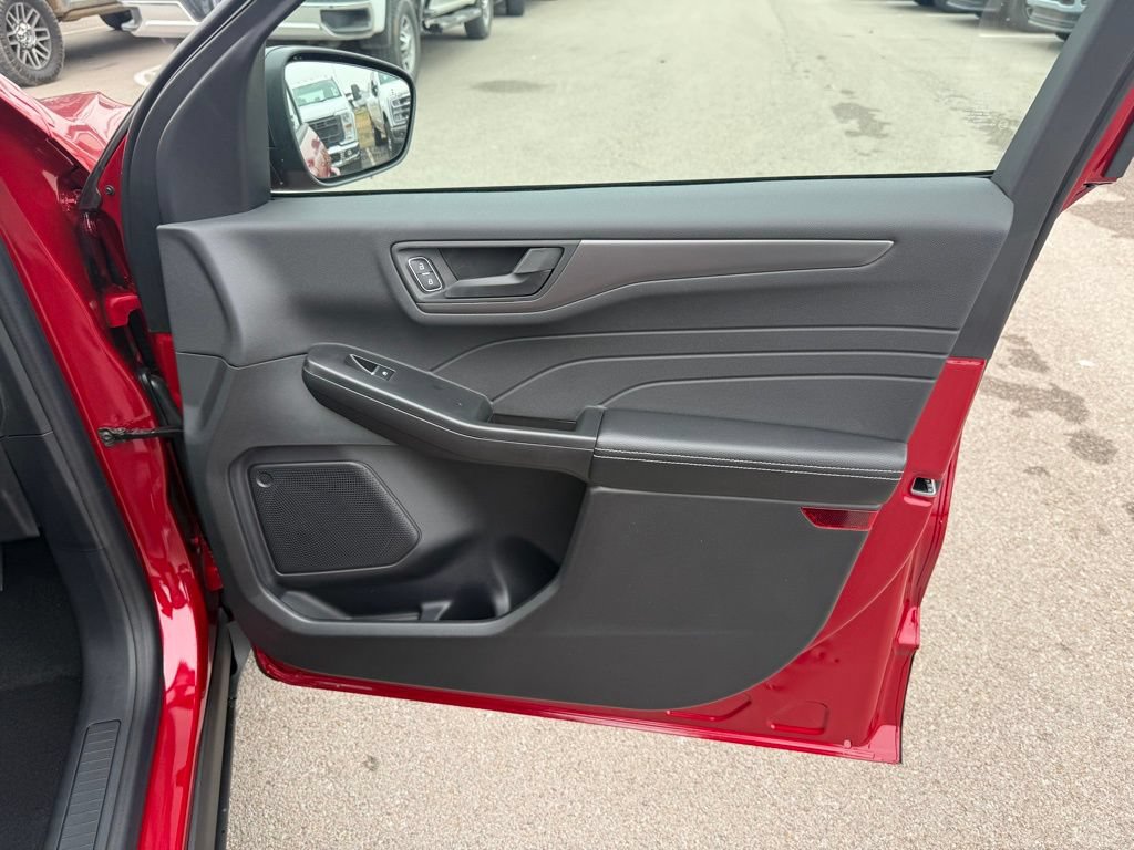 New 2026 Ford Escape Active FWD image 18