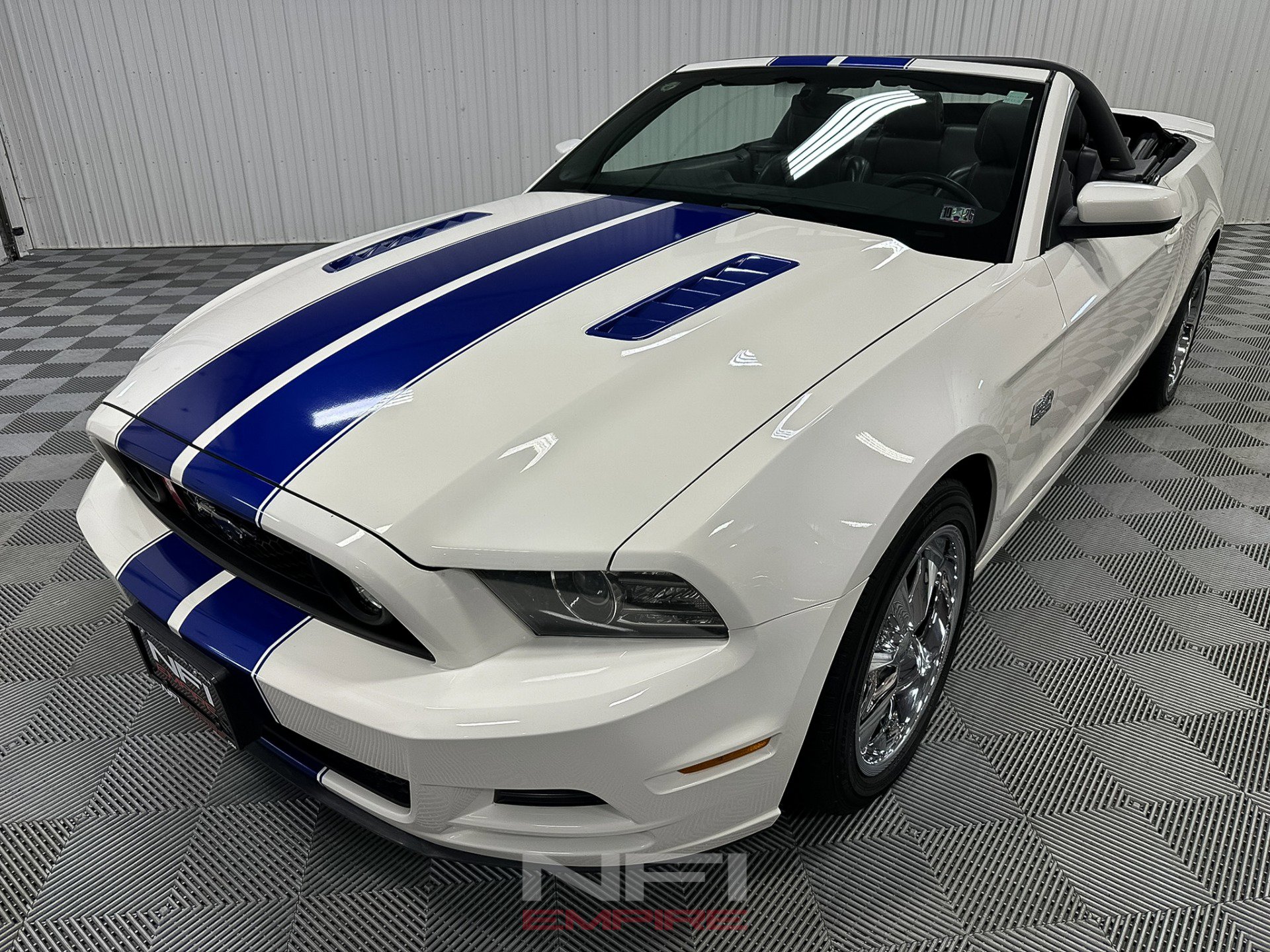 Used 2013 Ford Mustang GT Premium w/ Security Pkg image 5