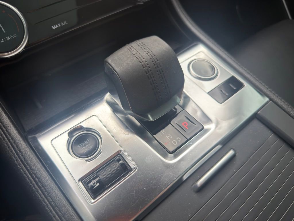 Used 2021 Jaguar F-PACE S image 31