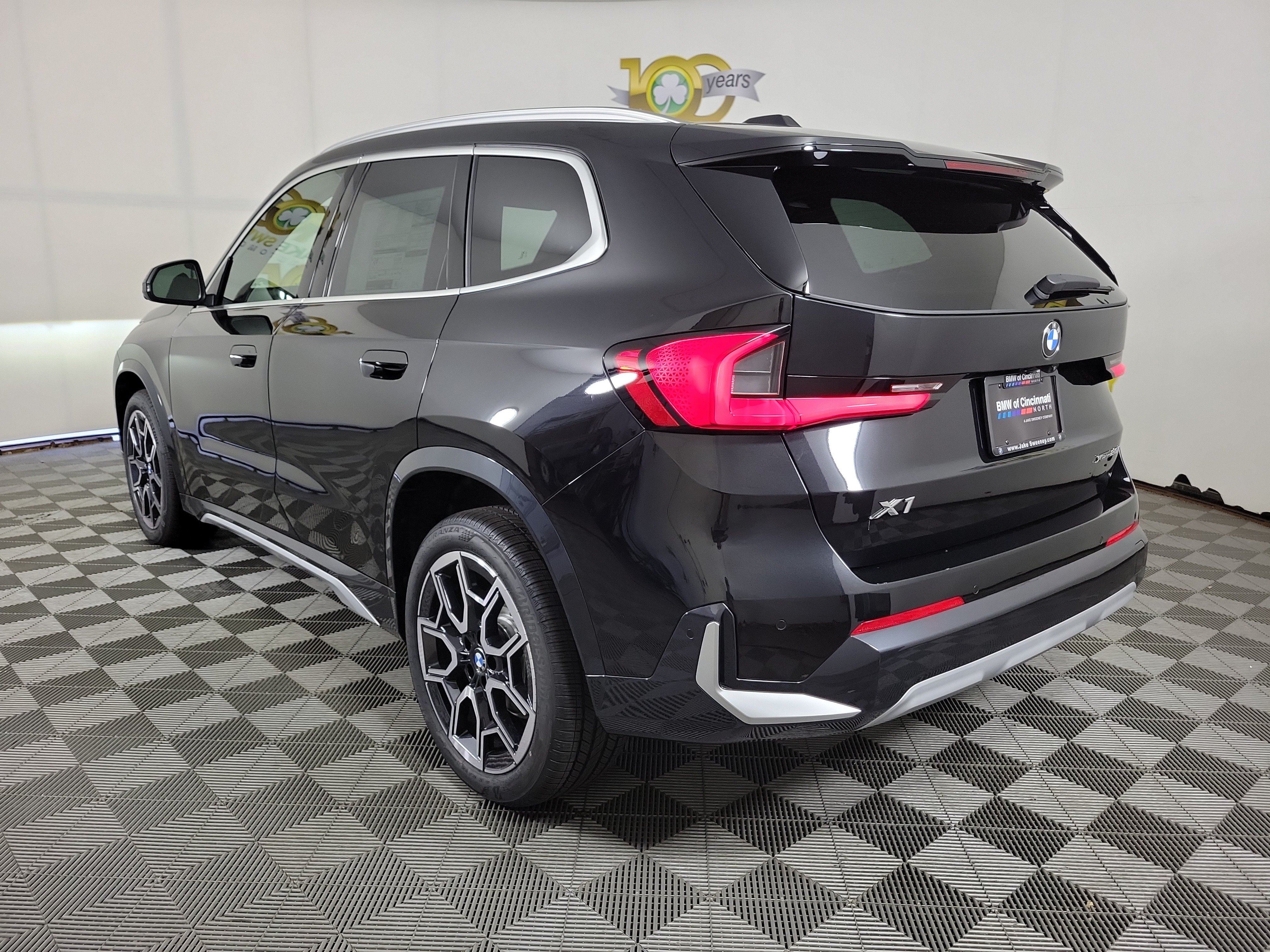 New 2026 BMW X1 xDrive28i w/ Technology Package AWD/4WD image 5