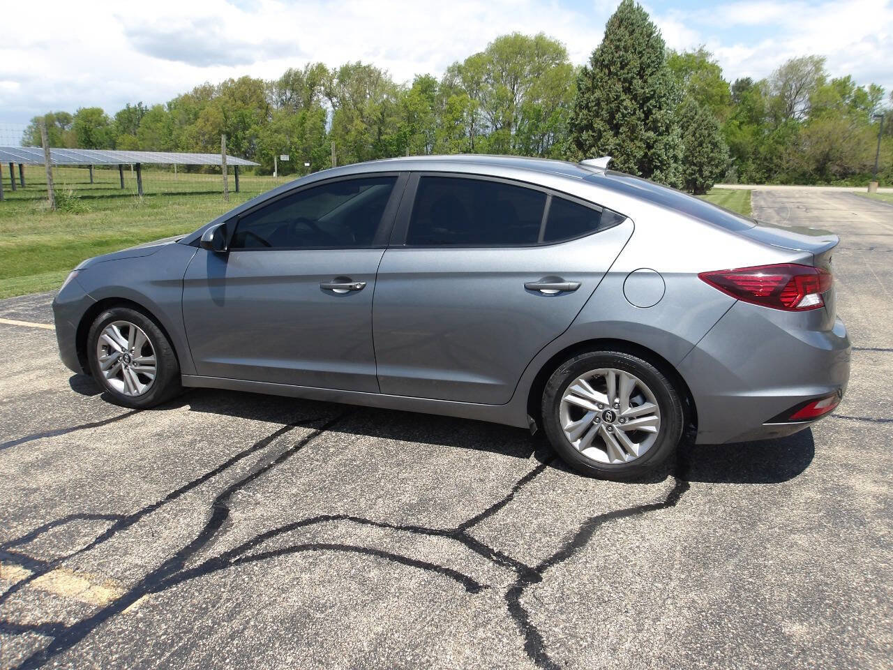 Used 2019 Hyundai Elantra Value Edition w/ Cargo Package FWD image 11