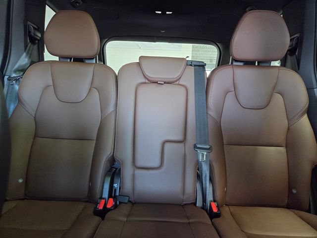 Used 2024 Volvo XC90 B5 Plus w/ Protection Package Premier AWD/4WD image 10