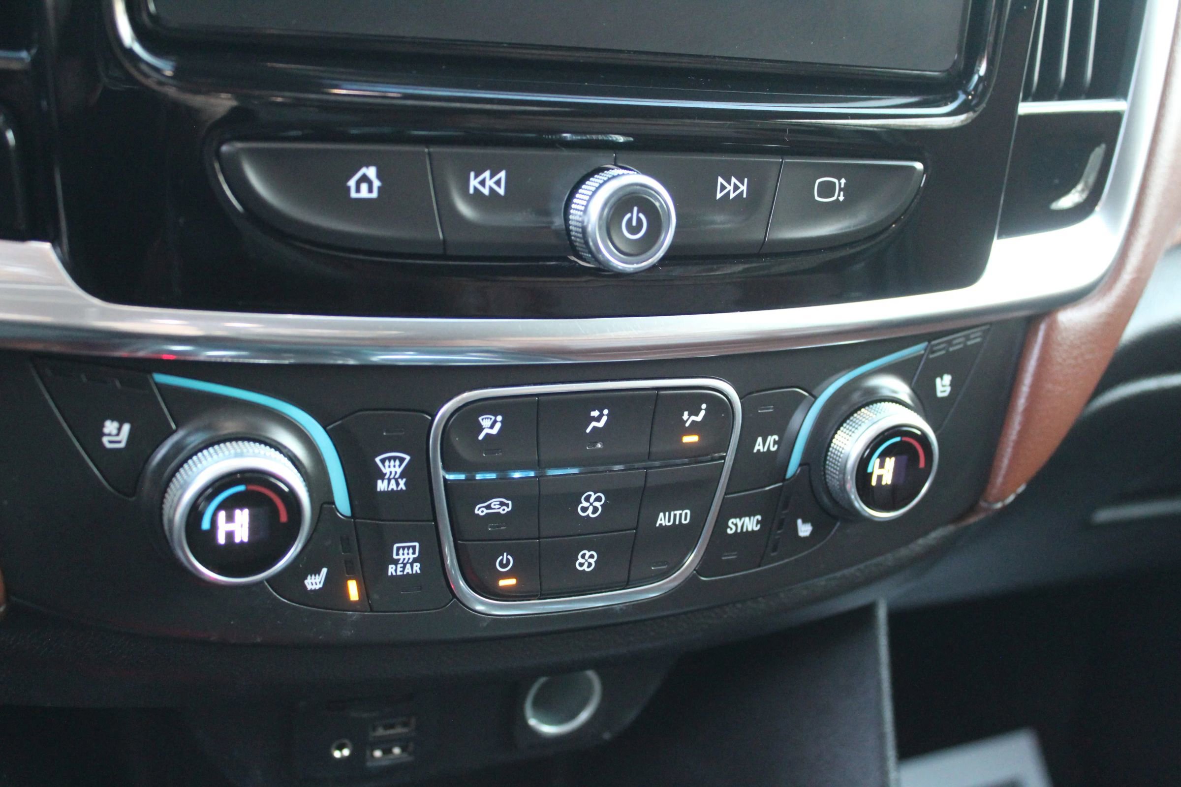 Used 2020 Chevrolet Traverse High Country image 33