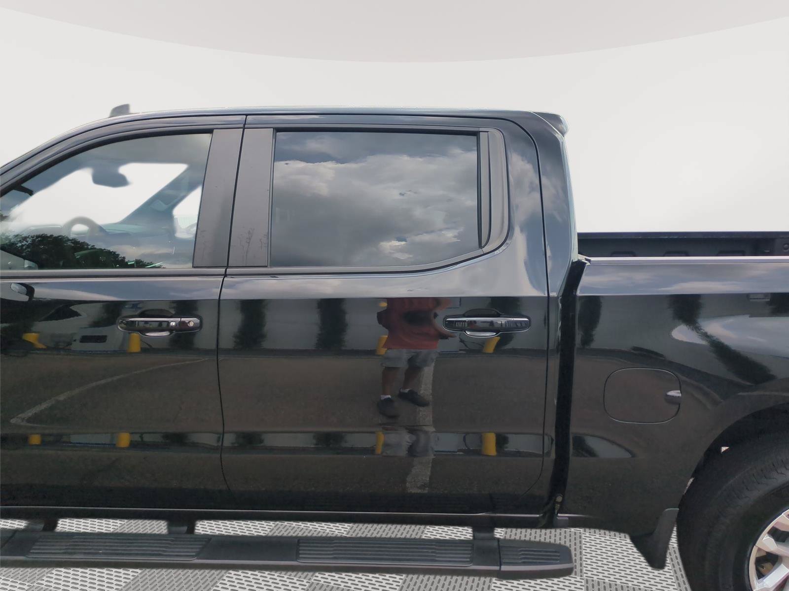 Used 2024 Chevrolet Silverado 1500 LT AWD/4WD image 27