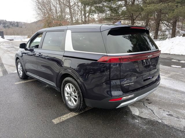 Used 2024 Kia Carnival LX image 8