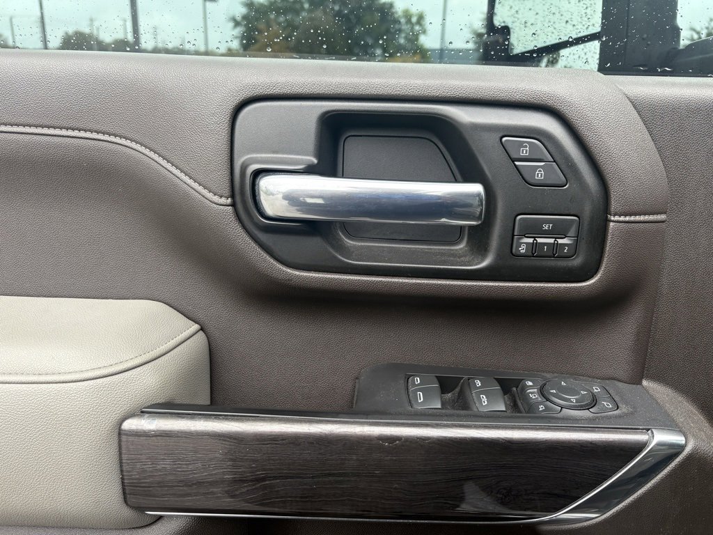 Used 2020 Chevrolet Silverado 2500 LTZ w/ LTZ Premium Package image 15