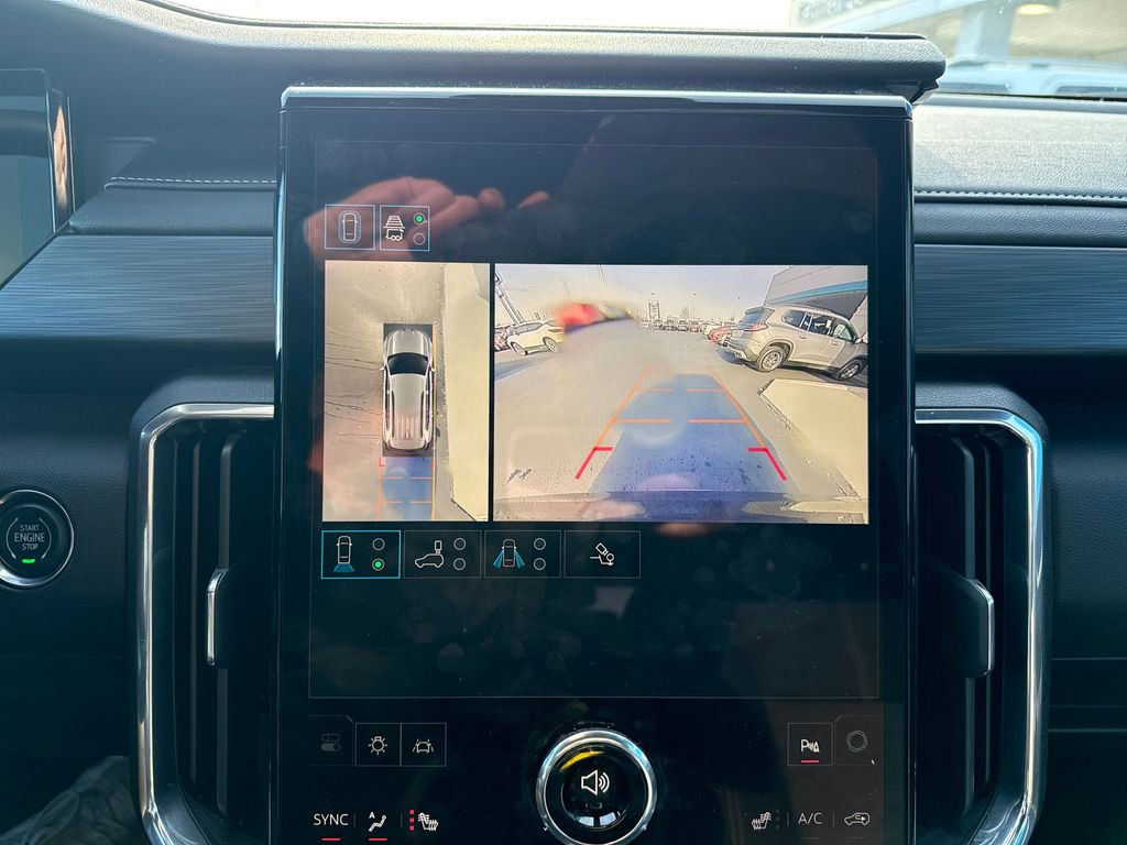 Used 2025 GMC Acadia Elevation image 22