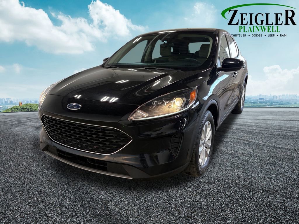 Used 2020 Ford Escape SE image 14
