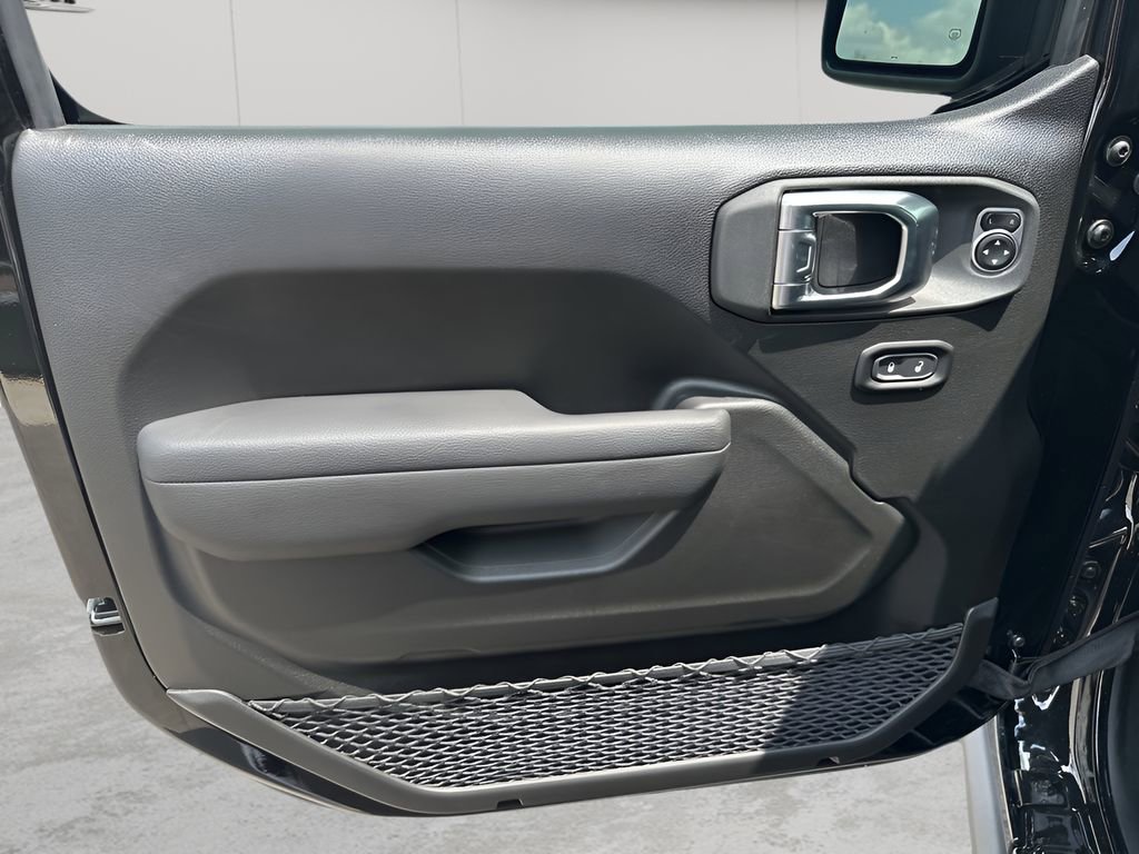 New 2025 Jeep Wrangler Unlimited Rubicon w/ Safety Group image 53