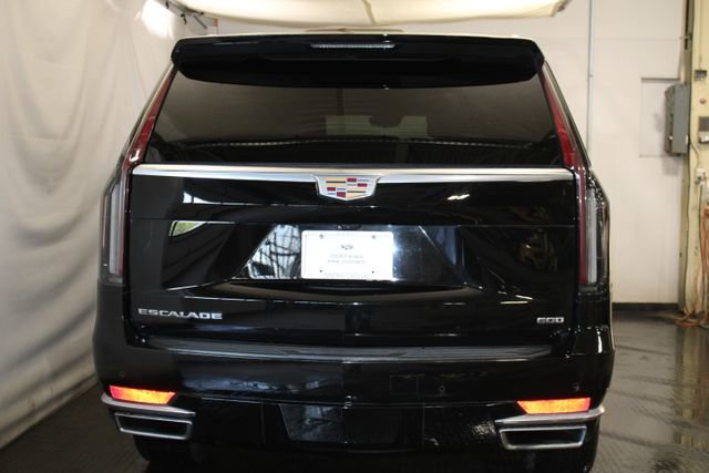 Used 2023 Cadillac Escalade Premium Luxury AWD/4WD image 6
