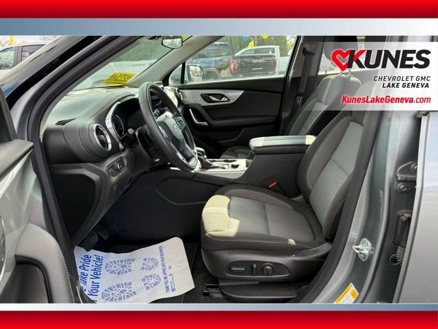 Used 2025 Chevrolet Blazer LT image 13