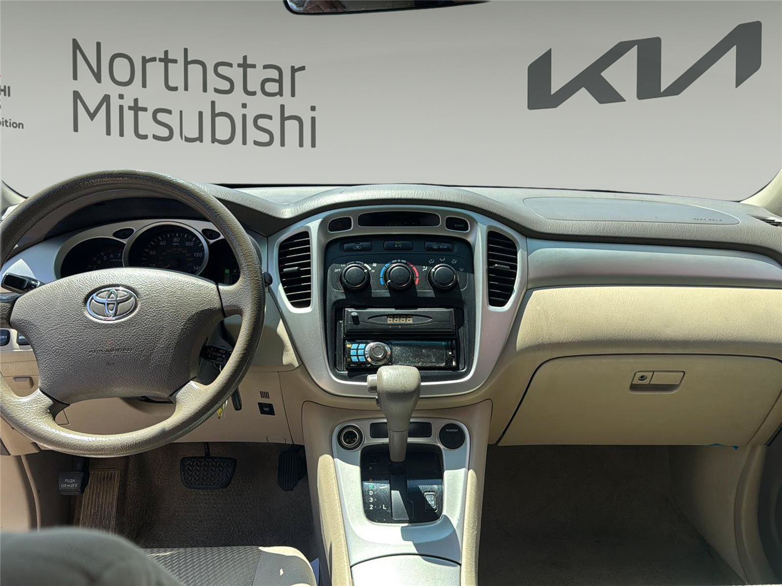 Used 2004 Toyota Highlander 2WD V6 image 9