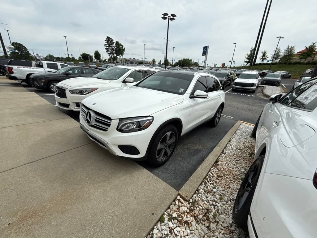 Used 2019 Mercedes-Benz GLC 300 image 1