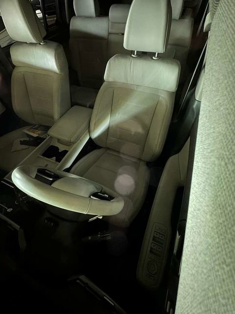 Used 2024 Hyundai Santa Fe Limited FWD image 11